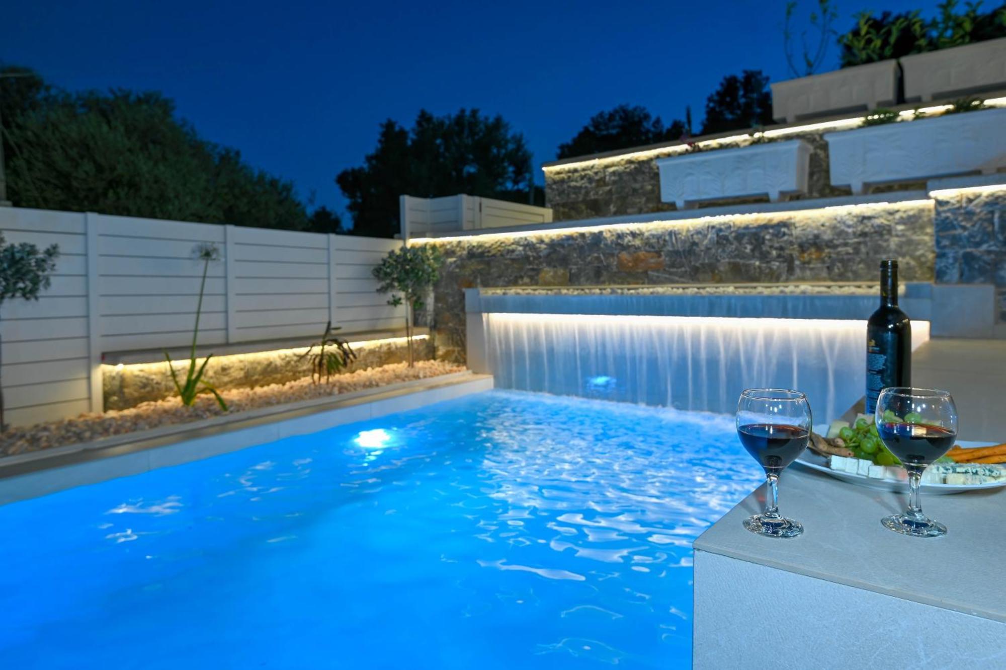 Nemesis Villas Плакиас Экстерьер фото